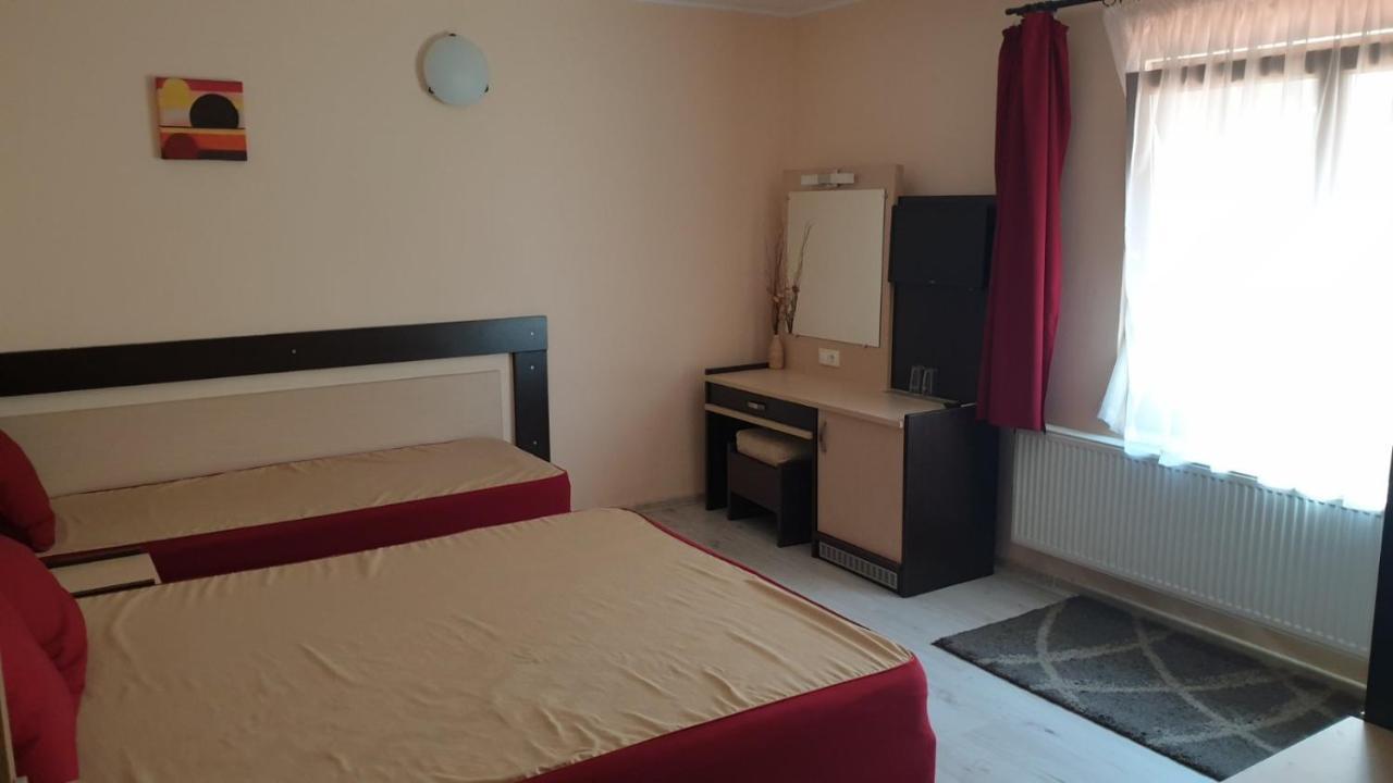 Ego Guest House Belogradtsjik Buitenkant foto