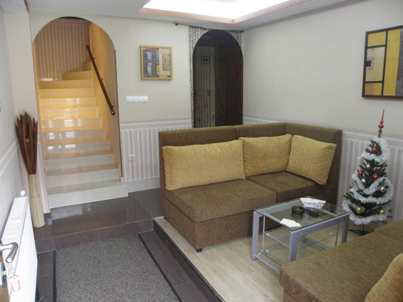 Ego Guest House Belogradtsjik Buitenkant foto