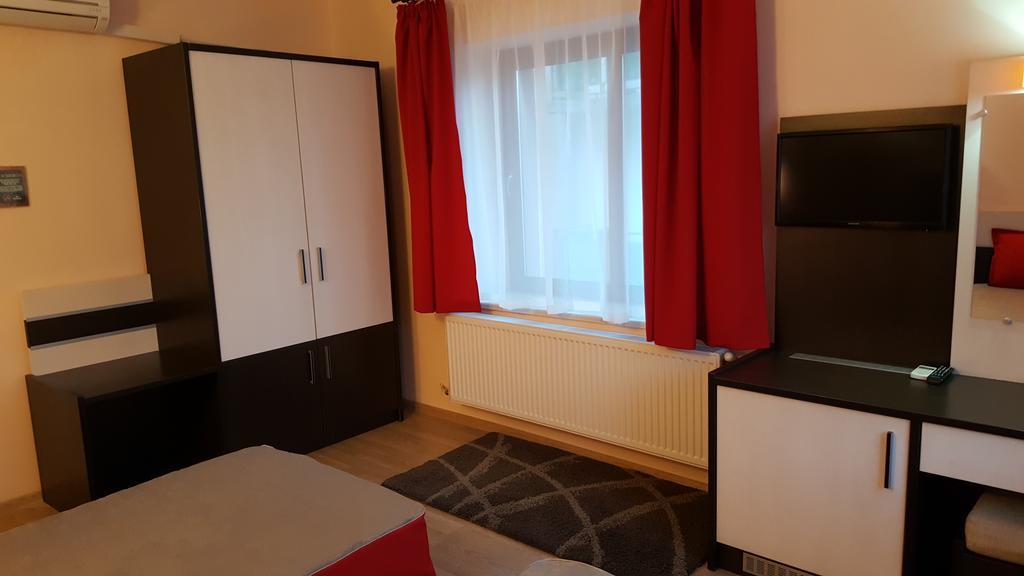 Ego Guest House Belogradtsjik Buitenkant foto