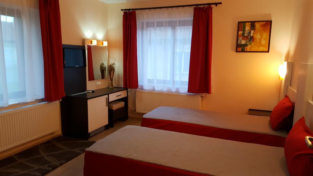 Ego Guest House Belogradtsjik Buitenkant foto