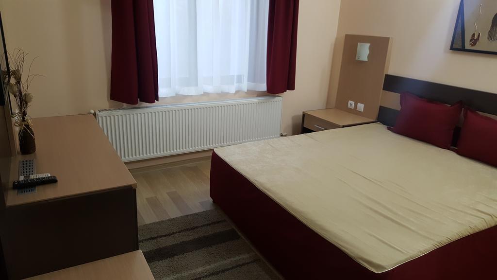 Ego Guest House Belogradtsjik Buitenkant foto